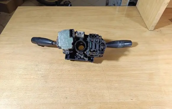 Mazda 626 Wiper turn signal indicator stalk/switch 175112
