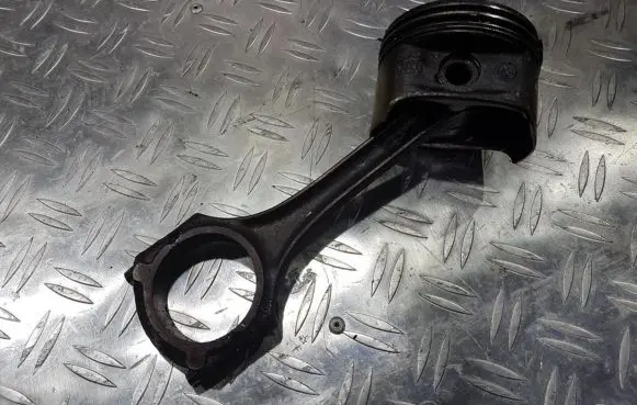 Mercedes-Benz A W168 Piston with connecting rod