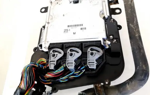 Mitsubishi Space Star Engine control unit/module mr577251 edc15c3
