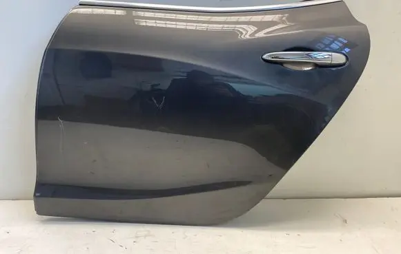 Maserati Ghibli Rear door