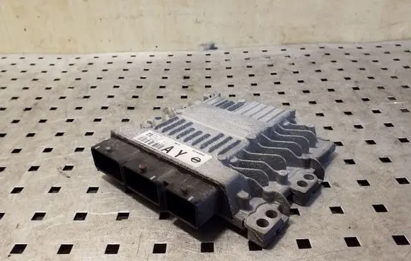 Nissan Qashqai Engine control unit/module S180033104 23710JD54D
