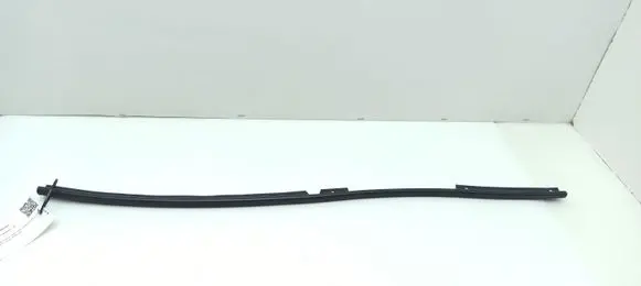 Mercedes-Benz C W204 Engine compartment rubber A2048810098