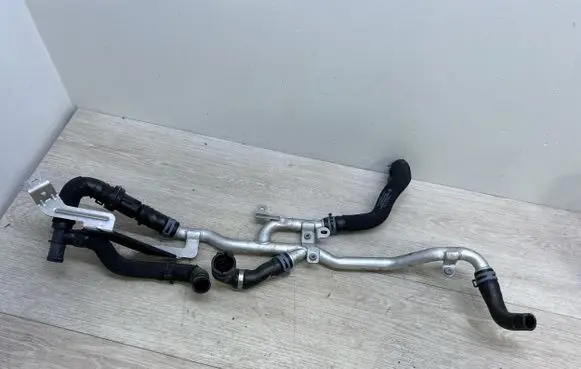 Porsche Panamera (970) Engine coolant pipe/hose 97010642116 97010652515