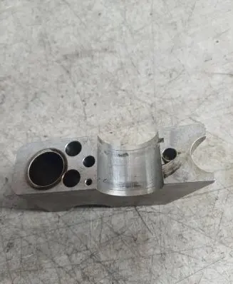 Volkswagen Touran I Camshaft holder 
