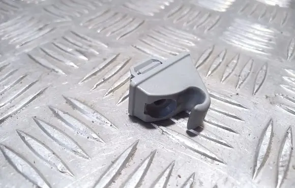 Sun visor clip/hook/bracket