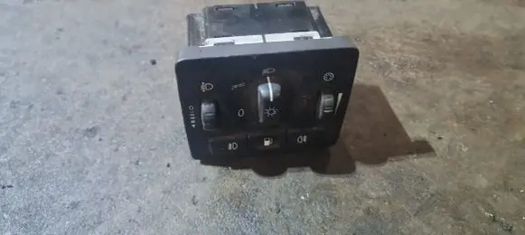 Volvo S40 Light switch 30669736