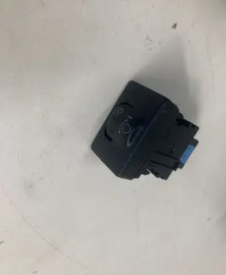 Toyota RAV 4 (XA30) Headlight level height control switch 134159 Y102B