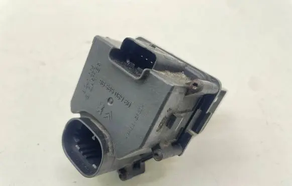Coolant fan relay