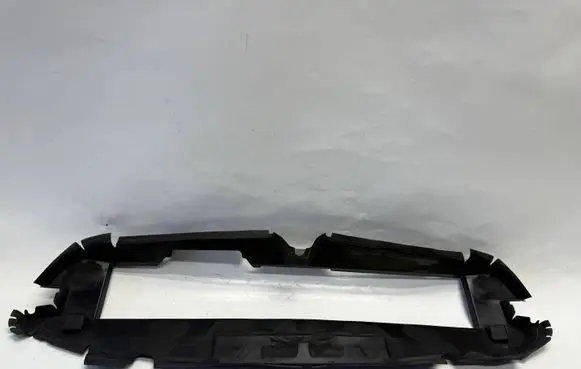 Mercedes-Benz CLA C118 X118 Intercooler air guide/duct channel A1188853400