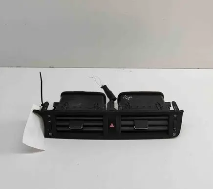 Lexus CT 200H Dashboard air vent grill cover trim 5566176050 5568576010