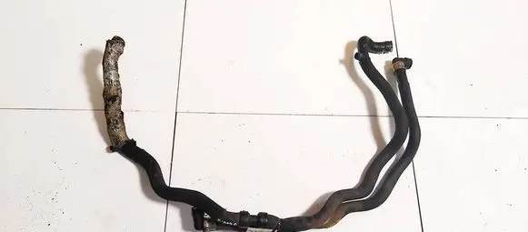 Engine coolant pipe/hose