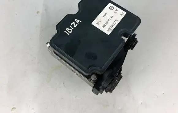 Seat Ibiza V (KJ) ABS Pump 2Q0614517AA 2Q0614517N