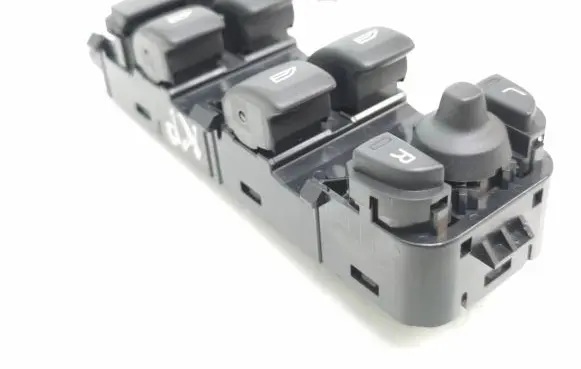 Volvo V70 Electric window control switch 31334882