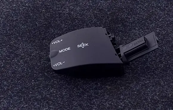 Multifunctional control switch/knob