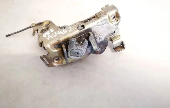 Volkswagen I LT Front door lock 211837015h