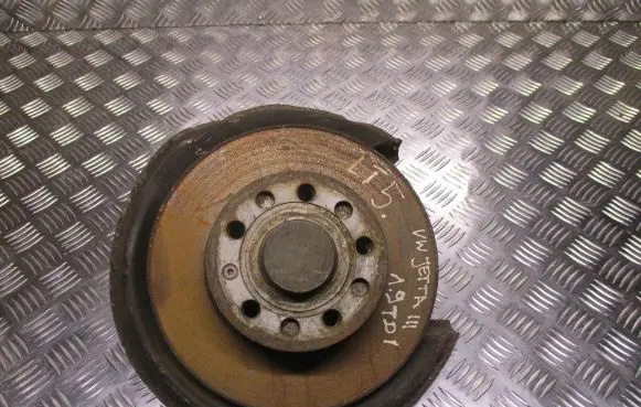 Volkswagen Jetta V Rear wheel bearing hub 
