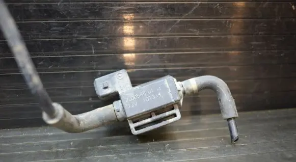 Citroen C5 Turbo solenoid valve 70058501