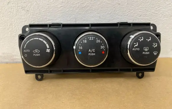 Jeep Compass Climate control unit P55111134AE