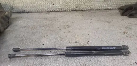 Volvo XC90 Tailgate/trunk strut/damper 23580