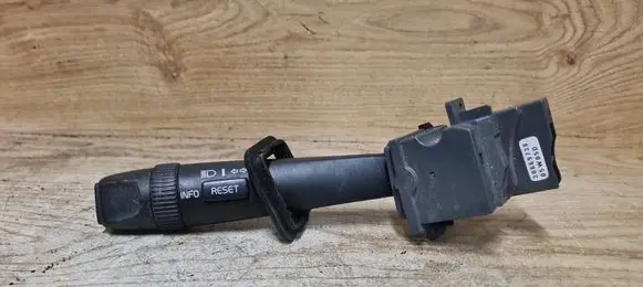 Volvo V70 Indicator stalk 30669738