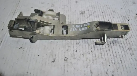 Peugeot 407 Front door exterior handle/bracket 9680947180