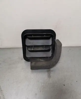 Subaru Forester SK Quarter panel pressure vent 72651AE010