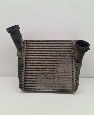 Porsche Cayenne (92A) Intercooler radiator 7L6145803D