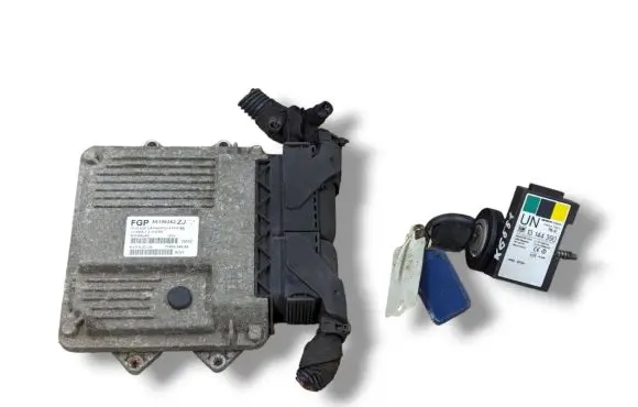 Opel Corsa C Engine control unit/module ECU 55196352