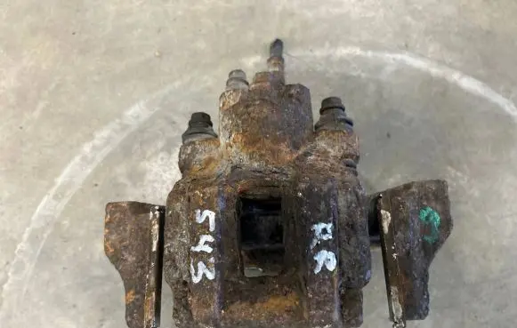Chrysler Pacifica Rear brake caliper