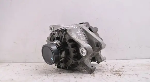 Toyota Yaris Generator/alternator 270600Y120
