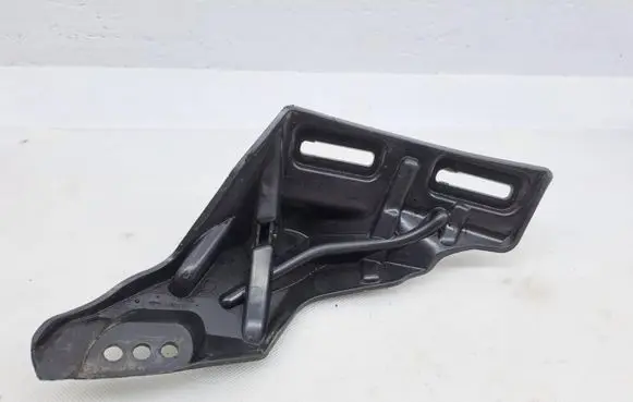 Peugeot 208 Other engine bay part 9823212980