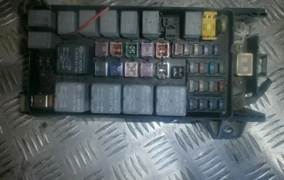 KIA Carnival Fuse box set ok52y66760