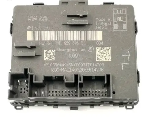 Volkswagen Touareg III Door control unit/module 4M1959595J