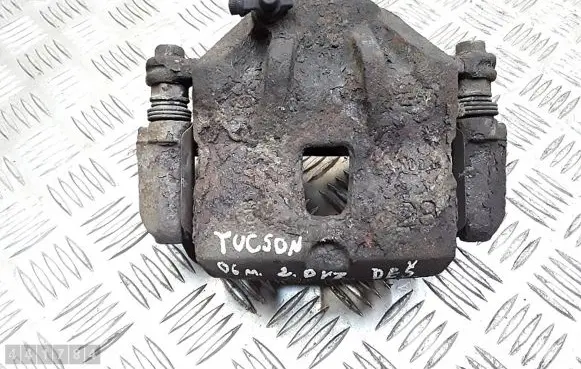Hyundai Tucson JM Front brake caliper