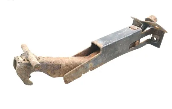 Mercedes-Benz Vaneo W414 Spare wheel bolt 