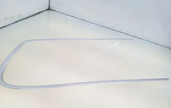 Volkswagen PASSAT B6 Rear side glass trim 3C9853346