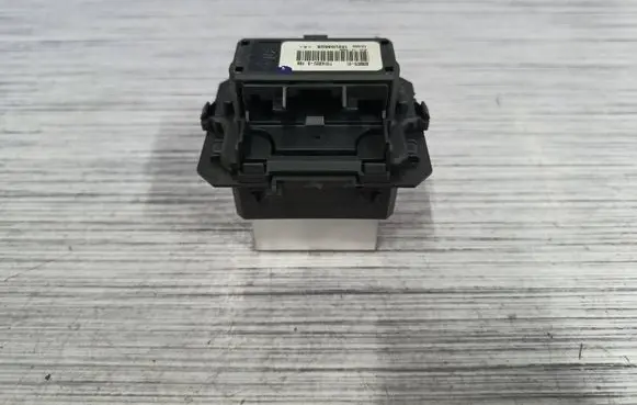 Mini Paceman (R61) Heater blower motor/fan resistor 9286870 64119286870 9240713