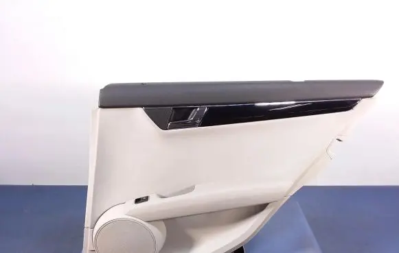 Mercedes-Benz C W204 Door card panel trim set 