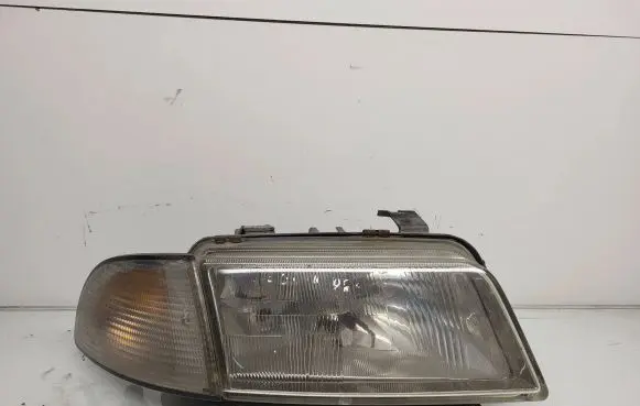 Audi A4 S4 B5 8D Headlight/headlamp 8D0941004E 0301094202 1852912100
