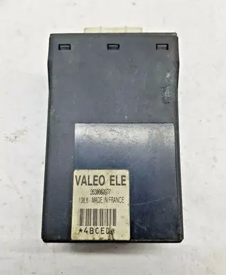 Peugeot 406 Central locking relay 0630603977 nr1596