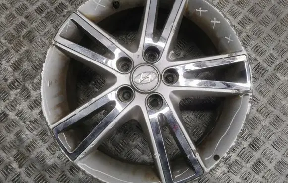 Hyundai i30 R17 alloy rim 