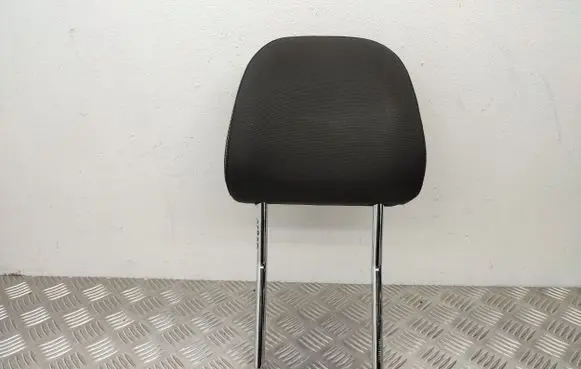 Volkswagen Golf Sportsvan Front seat headrest 