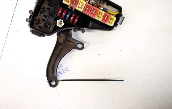 Volvo S70 V70 V70 XC Fuse box set 9128576