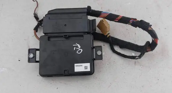 Audi A6 S6 C6 4F Hand brake control module 4F0907801 4F0910801 32620003L