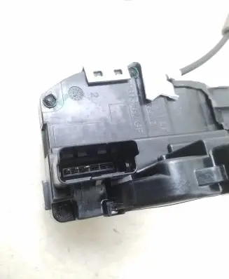 Renault Kadjar Front door lock