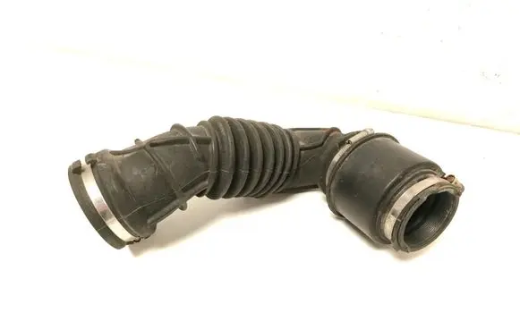 Chevrolet Trax Air intake duct part 95135922