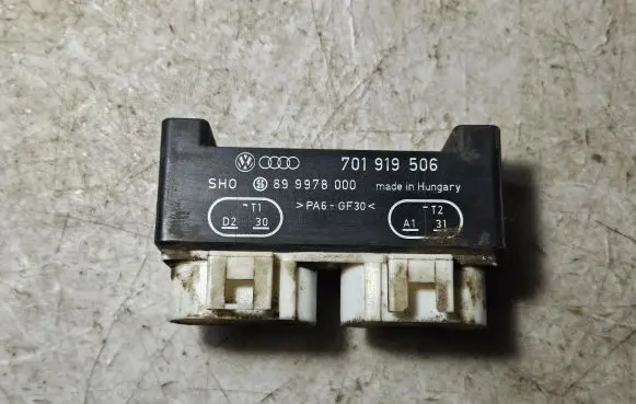 Volkswagen Transporter - Caravelle T4 Coolant fan relay 701919506