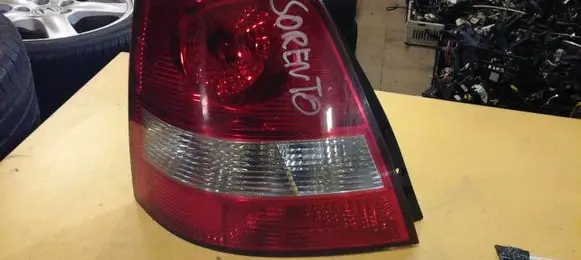 KIA Sorento Rear/tail lights