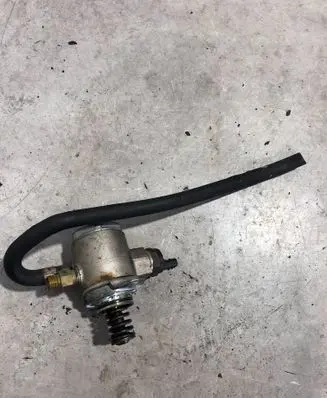 Skoda Octavia Mk2 (1Z) Fuel injection high pressure pump 03C127026D
