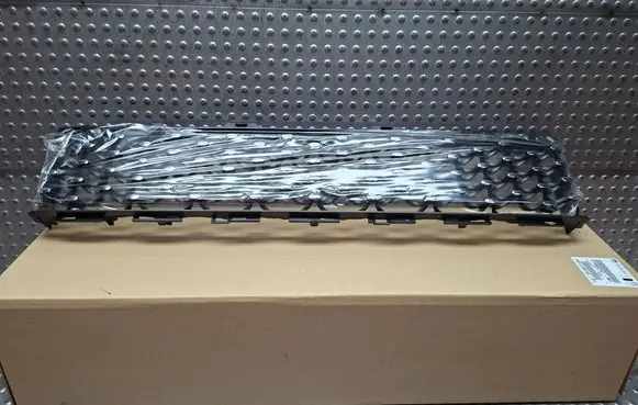Fiat 500 Front bumper lower grill S26336912 735619520
